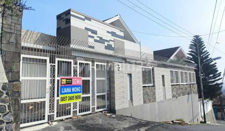 Disewakan rumah besar siap huni bebas banjir di kawi semarang atas