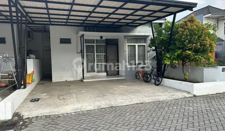 Sewa Rumah di Newton Boulevard