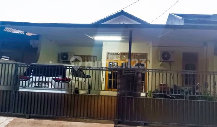 For Sale: Griya Loka Sector 1.6 BSD City House