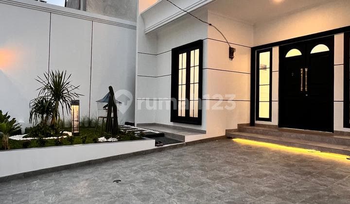 Dijual Rumah Baru Estetik Sektor 14.4 Nusaloka BSD
