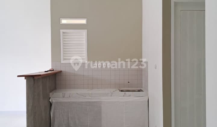 Dijual Rumah Baru Griya Loka Siap Huni