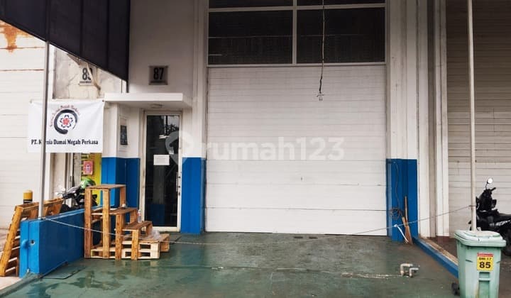 Dijual Gudang di Biz Park Daan Mogot. Luas 6x20m