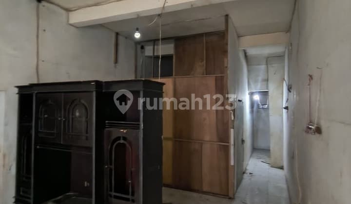 For Quick Sale Old House in Krendang Tambora