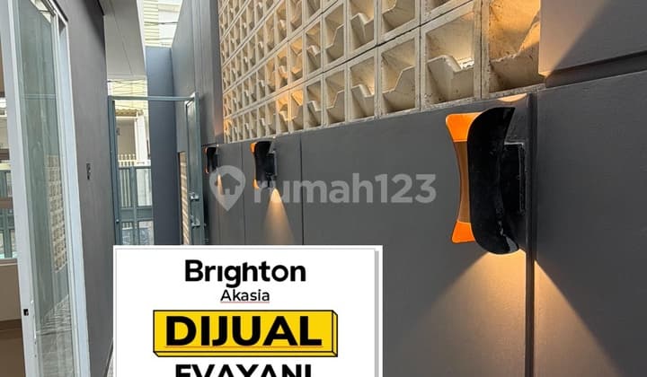 Three-Story House in Tanjung Duren, South Tanjung Duren, Jakarta