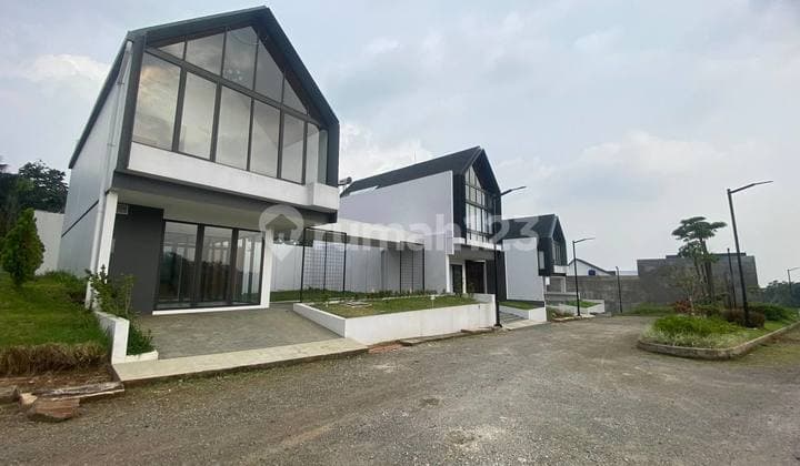 Shm! Rumah Sejuk Double View Cantik di Dago Bandung Kota