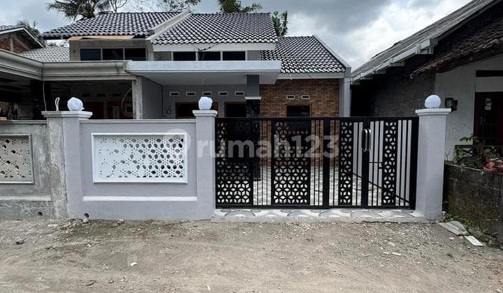 Rumah Baru Siap Huni di Lingkungan yang Tenang dan Nyaman