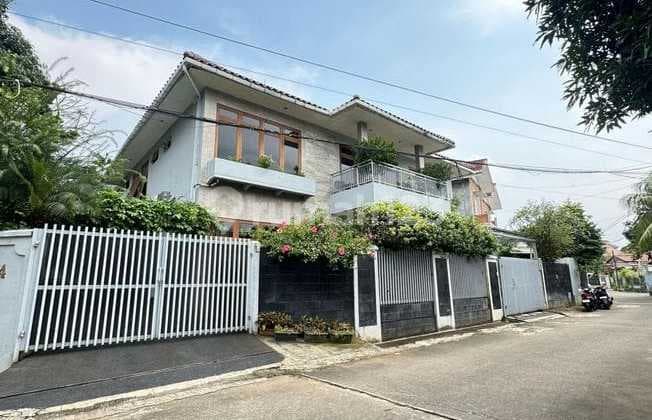 For Sale: 2-Story Luxury House Ready to Occupy in Pejaten, South Jakarta