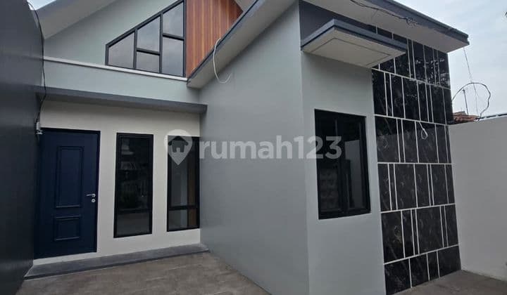 For sale New Beautiful House in Vila Indah Permai, North Bekasi