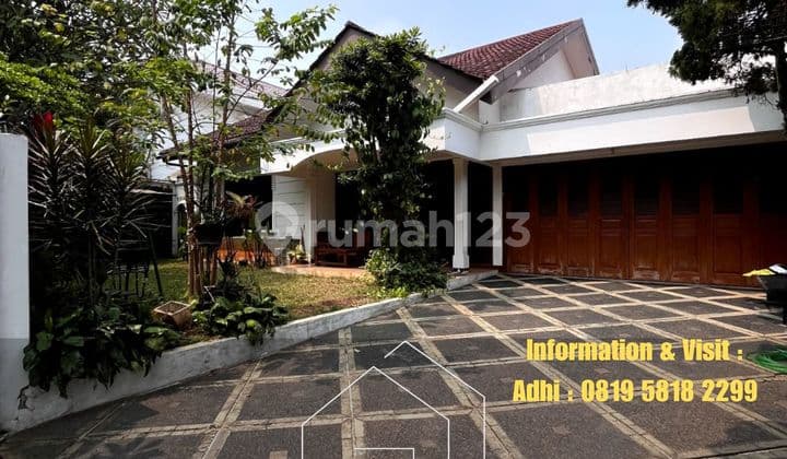 Jarang ada Rumah 1 Lantai Halaman Luas Di Kemang dalam jakarta selatan