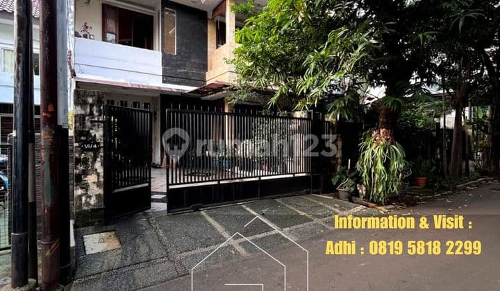 Rumah Area Strategis Jalan Lebar Kebayoran Baru