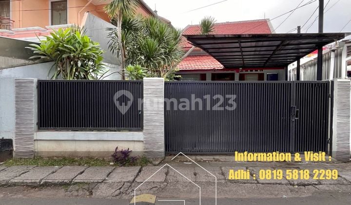 Rumah Cantik 2 Lantai Jalan Lebar Kebayoran Baru