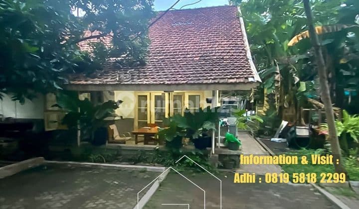 For Sale Land with Free House in Strategic Area Kebayoran Baru