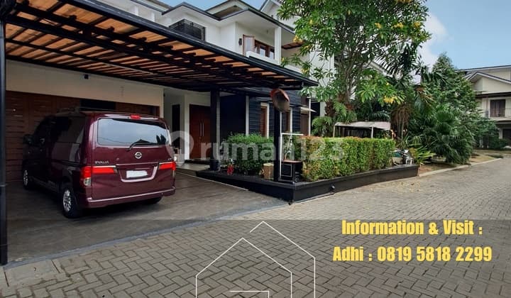 2 Lantai Dalam Townhouse Tanah Luas Murah