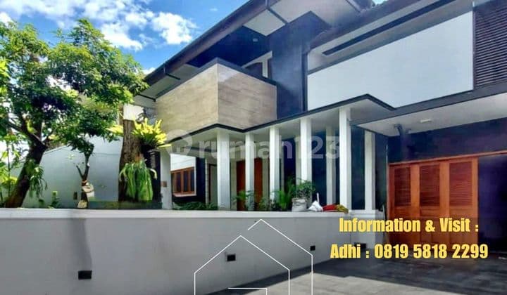 2-Story Ready-to-Occupy House in Quiet Area Kebayoran Baru