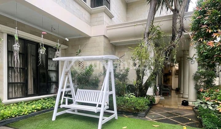 Rumah Klasik Jalan Lebar Dekat Citos Dan Tol Cilandak