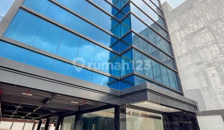 Gedung Kantor Baru 6 Lantai Area Komersil Menteng Dekat ke Kuningan Setiabudi