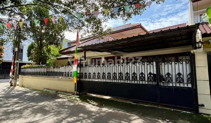 Jarang Rumah Luas Posisi Hook Jalan Lebar Dekat Mrt Cipete