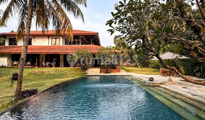 Contemporary Luxury Resort House Land Calculation West Pejaten Adjacent to Kemang