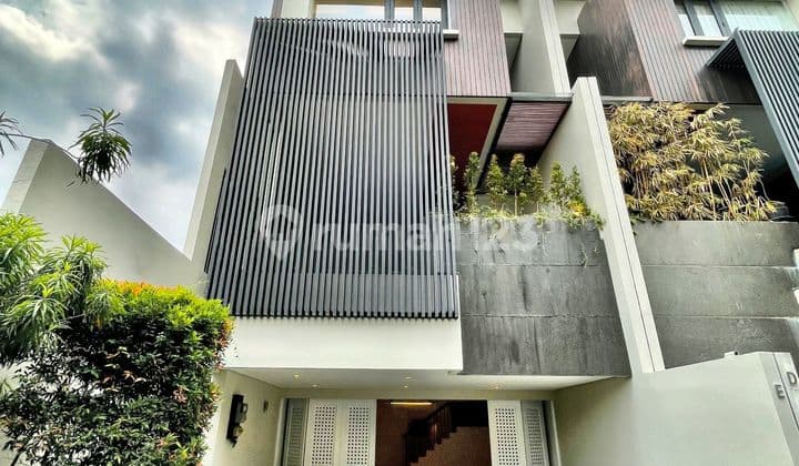Modern 3-Story Townhouse in Cilandak Near Toll Road, MRT, and Mall