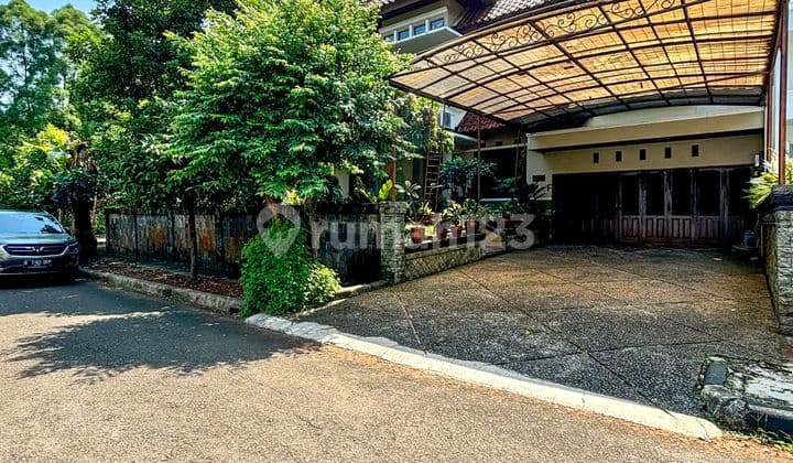 Rumah Minim Renovasi Dalam Kompleks Asri Lebak Bulus