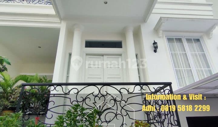 Rumah Klasik 3 Lantai Siap Huni Di Kebayoran Baru