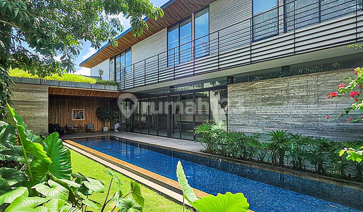 Rumah Cantik Modern Tropis Siap Huni 2 Lantai Ampera Cilandak