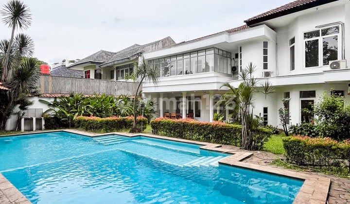 Rumah 2 Lantai Halaman Luas Dalam Townhouse Exclusive Dekat Tol Cilandak Simatupang