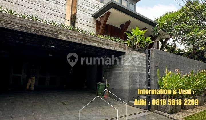 Rumah Modern 2 Lantai Siap Huni di Kebayoran Baru