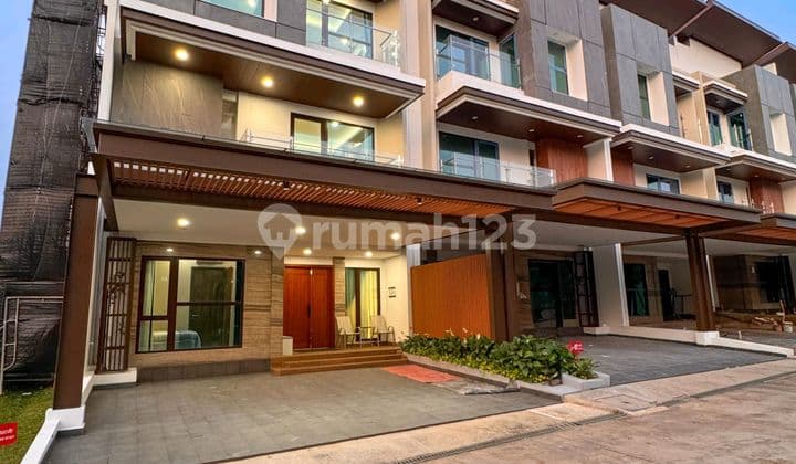 Bangunan Baru Dalam Townhouse Pondok Indah Grup Nempel Tol