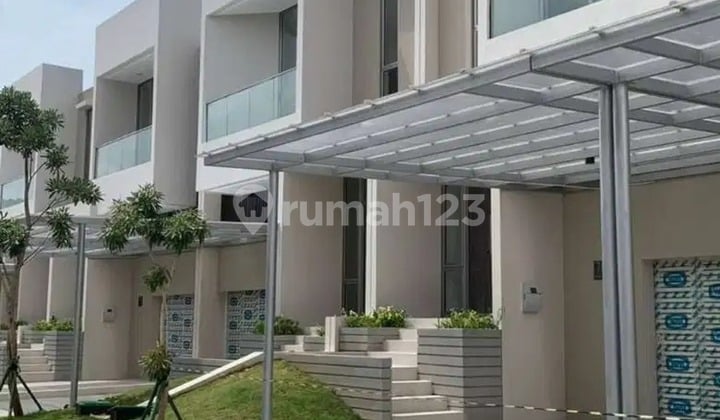 Rumah Sewa Pik2k 8X25 Cluster Manhatan 2,5 Lantai