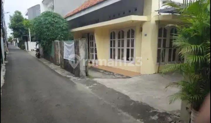 Dijual Tanah Beserta Bangunan Di Tebet Cocok Utk Investasi