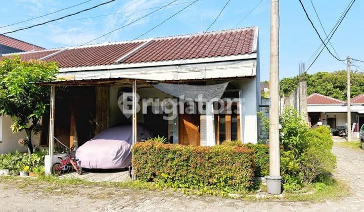 DIJUAL RUMAH CANTIK DAN UNIK