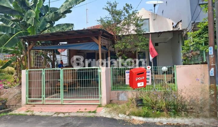 strategic house for sale in mahkota simpruk housing estate