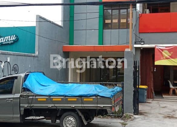 disewakan ruko 3 lantai bagus