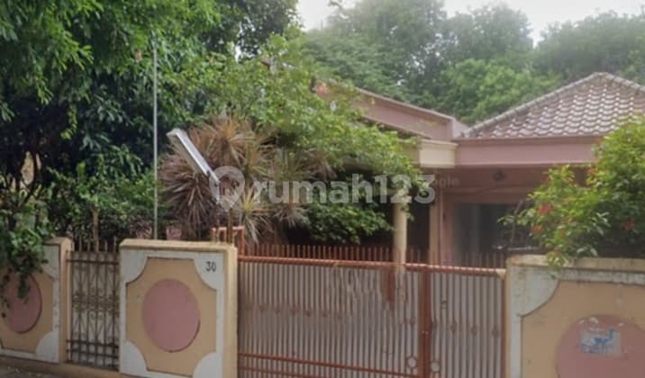 Dijual Rumah Cocok Untuk Usaha Fnb Di Pinggir Jalan Besar Dan Coffee Shop, Terletak Di Kawasan Kuliner Rawamangun