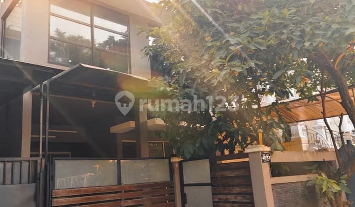 Dijual Rumah Indah Hadap Timur Di Pik, Baru Direnov Siap Huni, Cocok Untuk Keluarga Muda Atau Pensiunan Yang Menyukai Suasana Laut