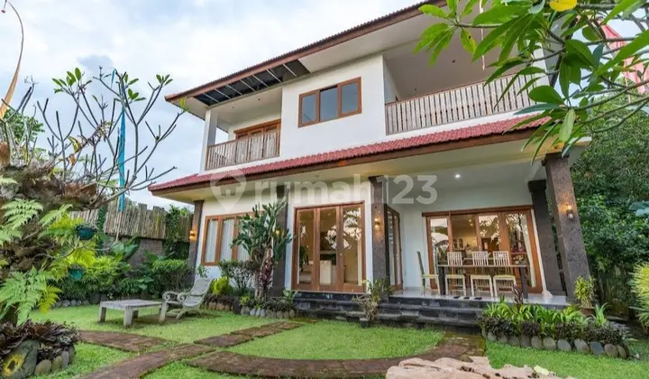 Ready-to-Operate Bungalow with Natural Views in Karangasem