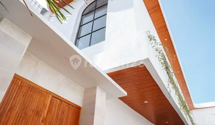 Cheap New Villa Near Canggu, Exclusive Villa Neighborhood in Cepaka