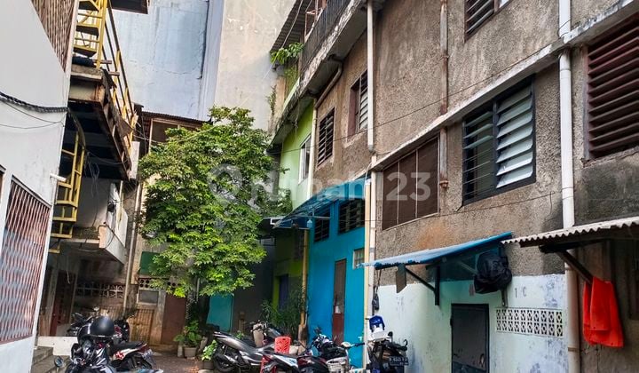 Rumah Super Murah 2,5 Lantai ( SHM ) di Pangeran Jayakarta Termurah, Jauh Dibawah Harga NJOP ( SHM )