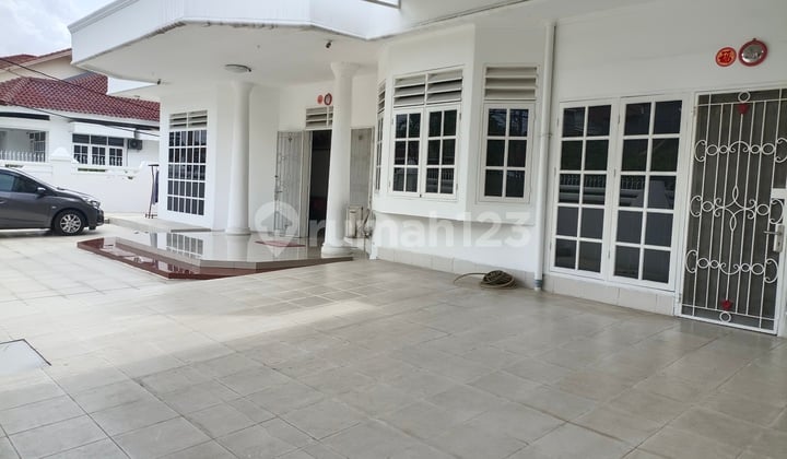 Dijual Cepat Rumah Hook di Perumahan Citra Garden, Jakarta Barat