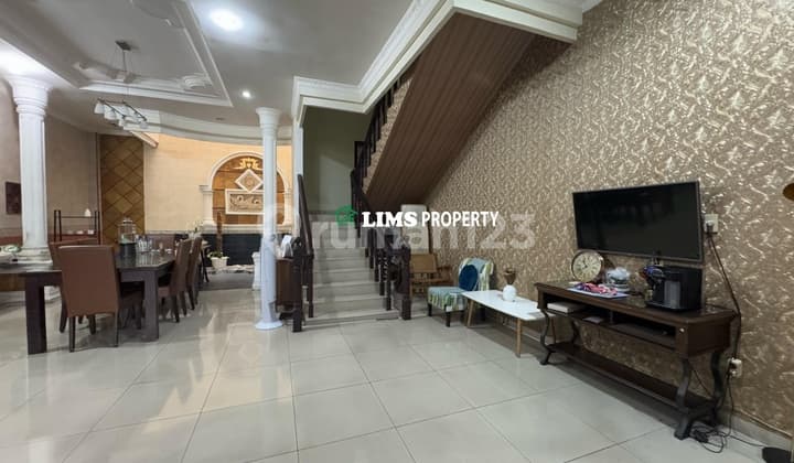 Luxury Villa Pine Asoka Street Ready to Occupy House Facing West