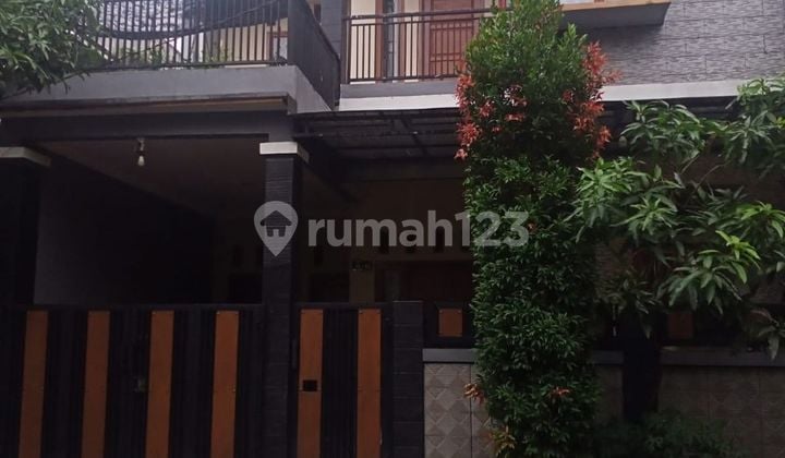 Rumah Minimalis 2 Lantai Siap Huni Komplek Ciwastra Kota Bandung