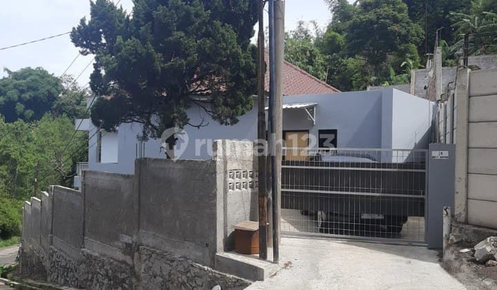 Turun Harga Rumah Siap Huni Tanah Luas di Cipaku Dekat Budi Indah