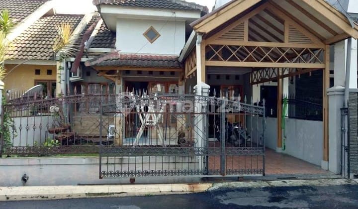 Rumah Siap Huni Cluster One Gate System Nyaman Arcamanik Bandung