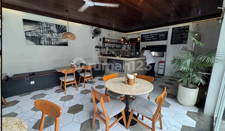 Strategic Restaurant Space For Long Lease In Main Road Seminyak Bali