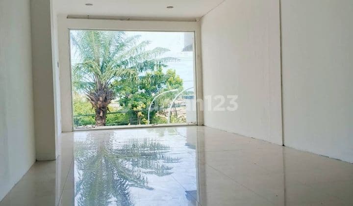 2-Story Shop House for Rent in the City Center on Sunset Road Bali