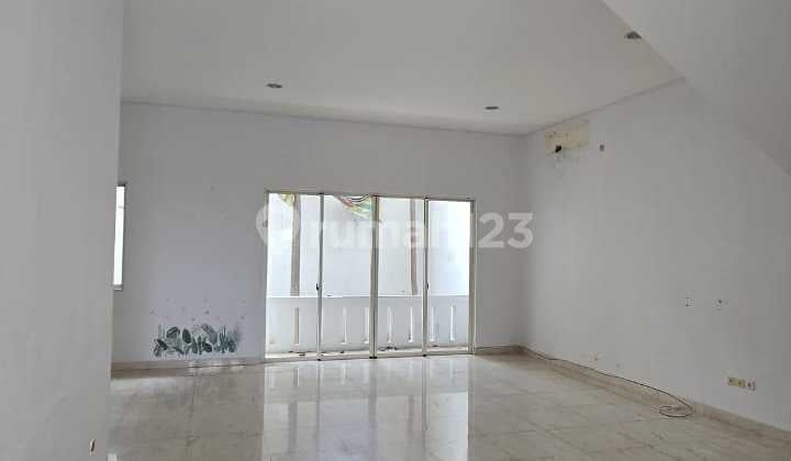 Di Sewakan Rumah Di Pearl Golf PIK, Jakarta Utara