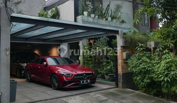 Dijual Fullfurnished Rumah Nuansa Tropical Di Cempaka Putih