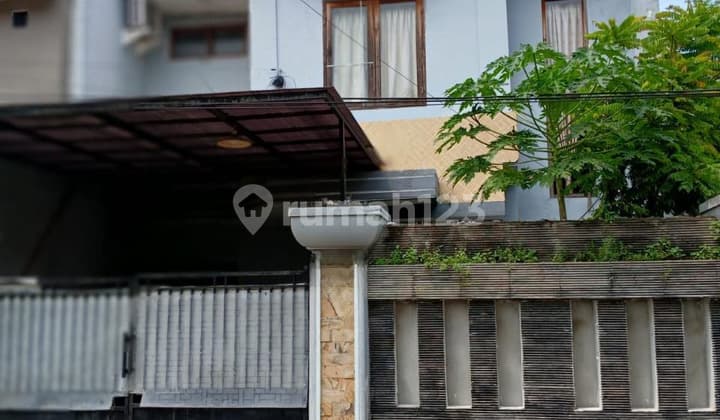 For Sale, 2-Story Ready-to-Occupy House in Rungkut Asri Tengah