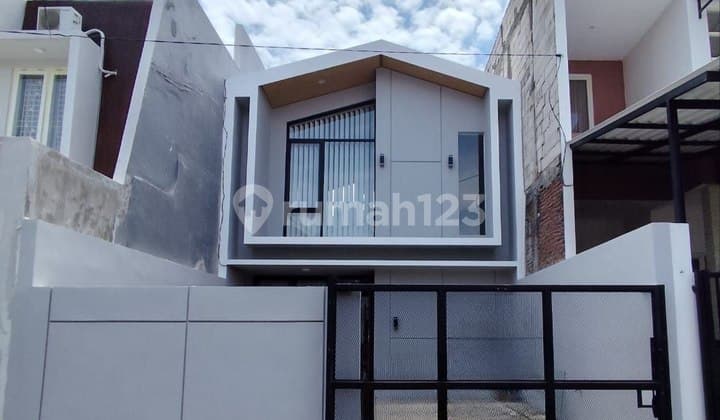 Dijual Rumah Mulyosari Baru Gress Full Furnish Siap Huni